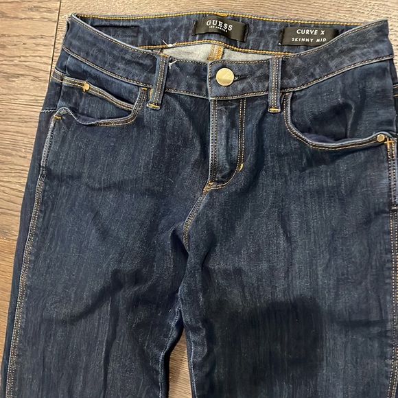Guess Jeans - Picture 2 of 3
